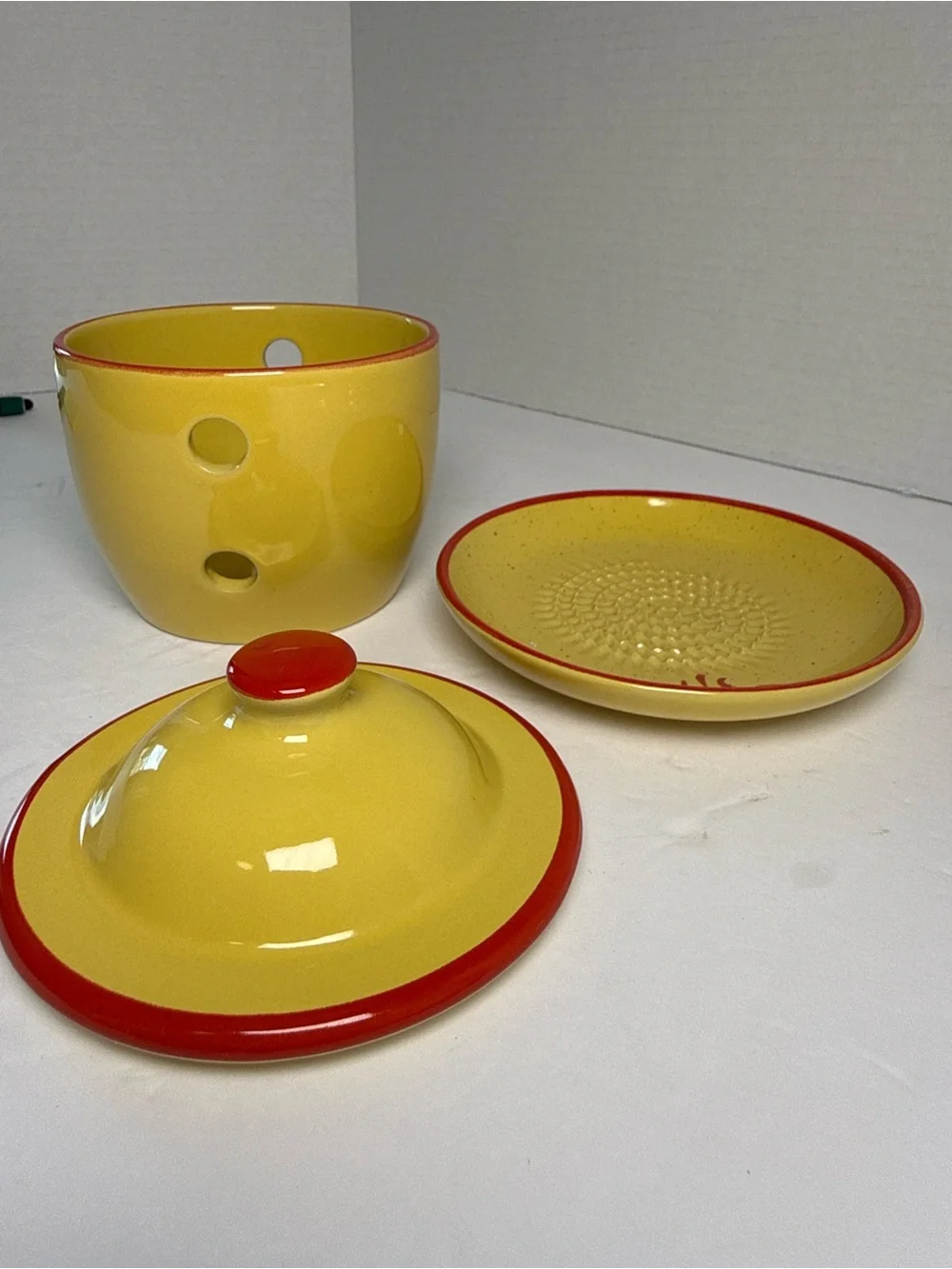 N/A bright yellow
